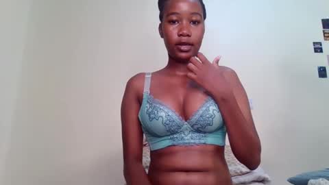 Snapshot of hot_sexyy_ladyy chatting on 17, 2, 2025 hot sexyy ladyy online show from 17, 2, 2025