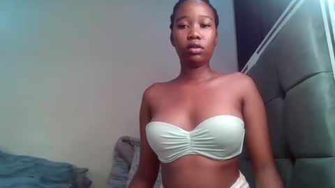 Snapshot of hot_sexyy_ladyy chatting on 7, 3, 2025 hot sexyy ladyy online show from 7, 3, 2025