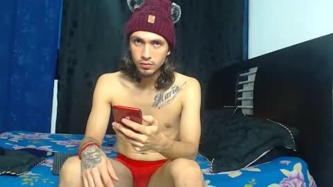 Snapshot of hot_sharks__ chatting on 10, 11, 2025 Hot Sharks online show from 10, 11, 2025