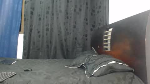 Snapshot of hot_sharks__ chatting on 18, 3, 2026 Hot Sharks online show from 18, 3, 2026