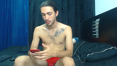 Snapshot of hot_sharks__ chatting on 3, 4, 2026 Hot Sharks online show from 3, 4, 2026