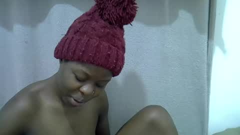 Snapshot of hot_shayla chatting on 12, 7, 2026 esiiii online show from 12, 7, 2026