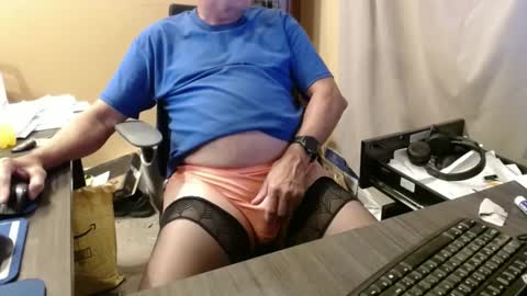 Snapshot of hot_sissyslut chatting on 28, 9, 2025 SissySlutBitch online show from 28, 9, 2025