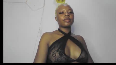 Snapshot of hot_stellaa chatting on 18, 9, 2025 Stella online show from 18, 9, 2025