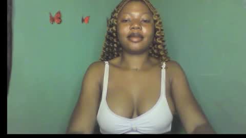 Snapshot of hot_stellaa chatting on 11, 10, 2025 Stella online show from 11, 10, 2025