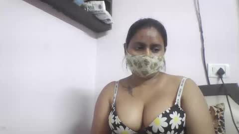 Snapshot of hot_tanvi chatting on 8, 4, 2026 Tanvi online show from 8, 4, 2026