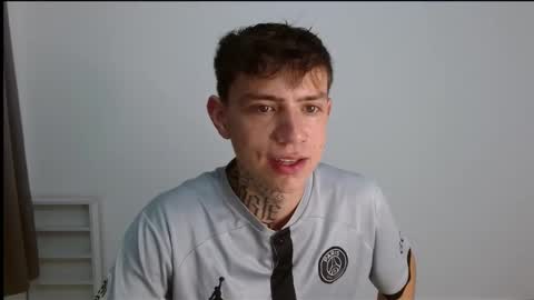 Snapshot of hot_teo_ chatting on 26, 11, 2025 Mateo online show from 26, 11, 2025