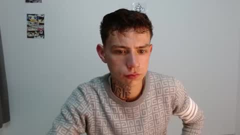 Snapshot of hot_teo_ chatting on 18, 12, 2025 Mateo online show from 18, 12, 2025