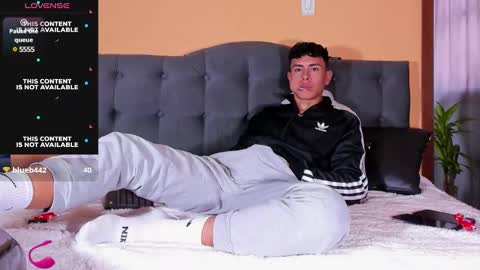 hot_twinks83 online show from 21, 1, 2025