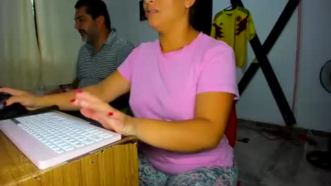 hotandfierylatinos online show from 4, 7, 2026