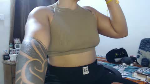 Snapshot of hotandpower10 chatting on 22, 12, 2024 Hot and PowerHOPE U MISS ME online show from 22, 12, 2024