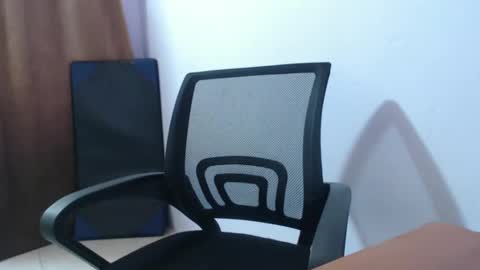 Snapshot of hotandpower10 chatting on 13, 1, 2025 Hot and PowerHOPE U MISS ME online show from 13, 1, 2025