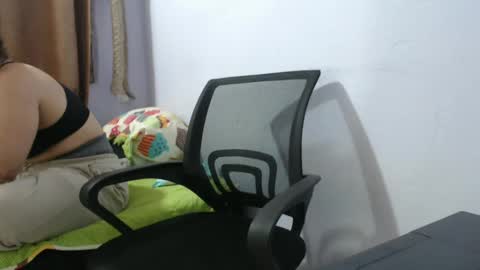 Snapshot of hotandpower10 chatting on 12, 2, 2025 Hot and PowerHOPE U MISS ME online show from 12, 2, 2025