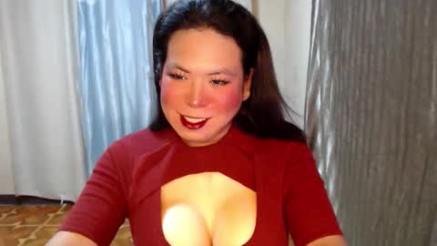 Snapshot of hotasian_mama chatting on 20, 10, 2025 Grace online show from 20, 10, 2025