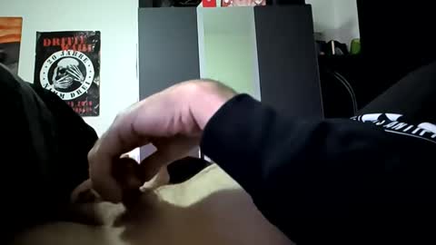 hotberlin1976 online show from 12, 11, 2025