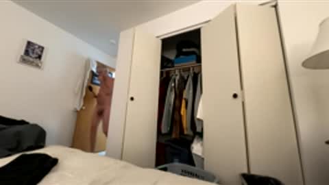 Snapshot of hotbuns69_ chatting on 2, 12, 2025 hotbuns69_ online show from 2, 12, 2025