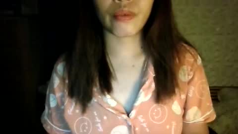 Snapshot of hotchick2099 chatting on 29, 3, 2026 hotchick2099 online show from 29, 3, 2026