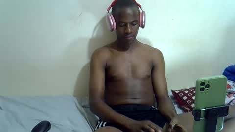 hotcum256 online show from 28, 4, 2026