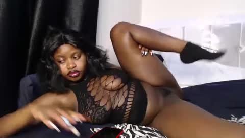 Snapshot of hotcurvykeisha chatting on 3, 1, 2025 Hotcurvykeisha online show from 3, 1, 2025