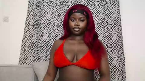 Snapshot of hotcurvykeisha chatting on 21, 10, 2025 Hotcurvykeisha online show from 21, 10, 2025