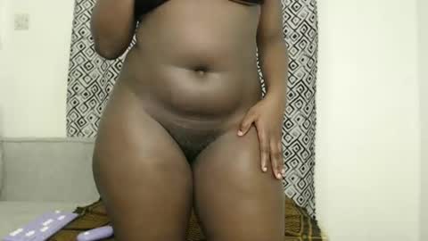Snapshot of hotcurvykeisha chatting on 5, 11, 2025 Hotcurvykeisha online show from 5, 11, 2025