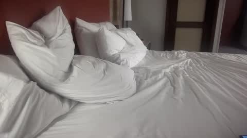 Snapshot of hotdogstuffer chatting on 16, 10, 2025 hotdogstuffer online show from 16, 10, 2025