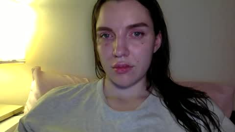 Snapshot of hoteffy chatting on 8, 5, 2026 effy online show from 8, 5, 2026