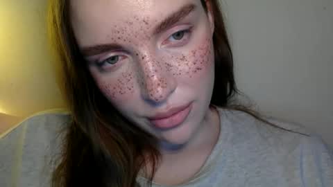 Snapshot of hoteffy chatting on 21, 5, 2026 effy online show from 21, 5, 2026