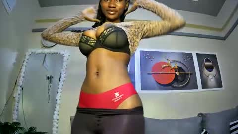 hotfalling706077 online show from 16, 1, 2025