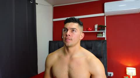 Snapshot of hotfuckers4uu chatting on 18, 1, 2025 felipe marcello online show from 18, 1, 2025