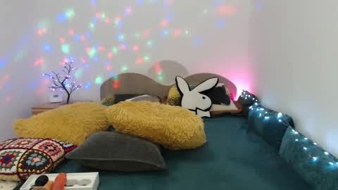hotgirlkarina online show from 12, 11, 2025