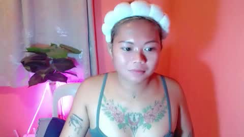 Snapshot of hotgirlronaxx chatting on 28, 10, 2025 hotgirlronaxx online show from 28, 10, 2025