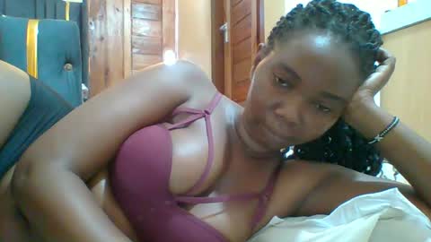 Snapshot of hotgodees chatting on 28, 6, 2026 Queen online show from 28, 6, 2026