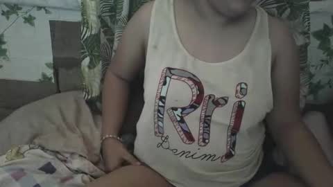 hotiemorenagurl18 online show from 2, 5, 2026
