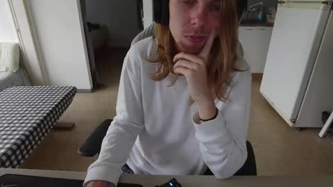 Hikikomori Alex online show from 21, 2, 2025