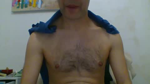 Snapshot of hotitan chatting on 19, 9, 2025 hottitan  twitter Marianoshcam online show from 19, 9, 2025