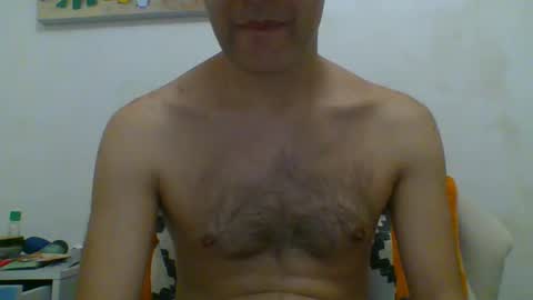 Snapshot of hotitan chatting on 25, 9, 2025 hottitan  twitter Marianoshcam online show from 25, 9, 2025