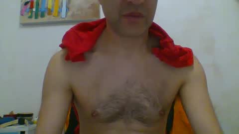 Snapshot of hotitan chatting on 4, 10, 2025 hottitan  twitter Marianoshcam online show from 4, 10, 2025