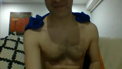 Snapshot of hotitan chatting on 10, 10, 2025 hottitan  twitter Marianoshcam online show from 10, 10, 2025