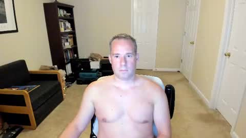 hotmale4u692000 online show from 12, 7, 2026