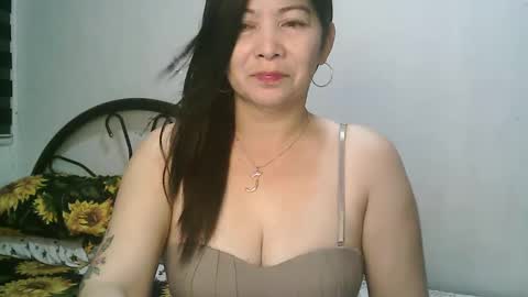 hotmamajen4u online show from 23, 12, 2025