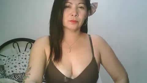 hotmamajen4u online show from 23, 2, 2026