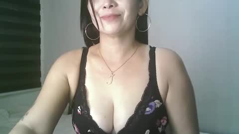 Snapshot of hotmamajen4u chatting on 9, 5, 2026 hotmamajen4u online show from 9, 5, 2026
