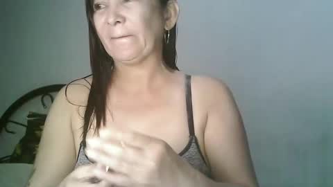 Snapshot of hotmamajen4u chatting on 2, 6, 2026 hotmamajen4u online show from 2, 6, 2026