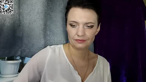 hotmamaqueen234 online show from 11, 5, 2026