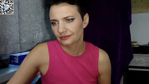 hotmamaqueen234 online show from 17, 5, 2026