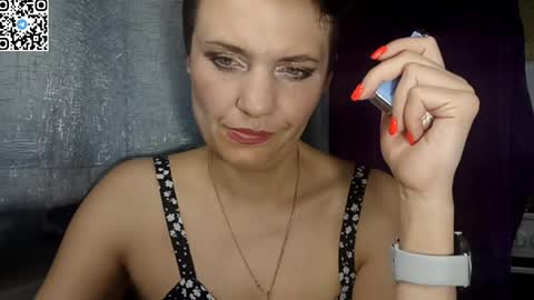 hotmamaqueen234 online show from 20, 5, 2026