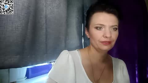 hotmamaqueen234 online show from 2, 6, 2026