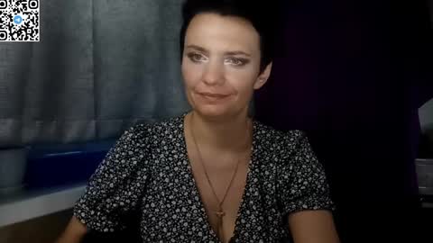 hotmamaqueen234 online show from 8, 6, 2026