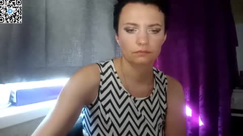 hotmamaqueen234 online show from 8, 6, 2026